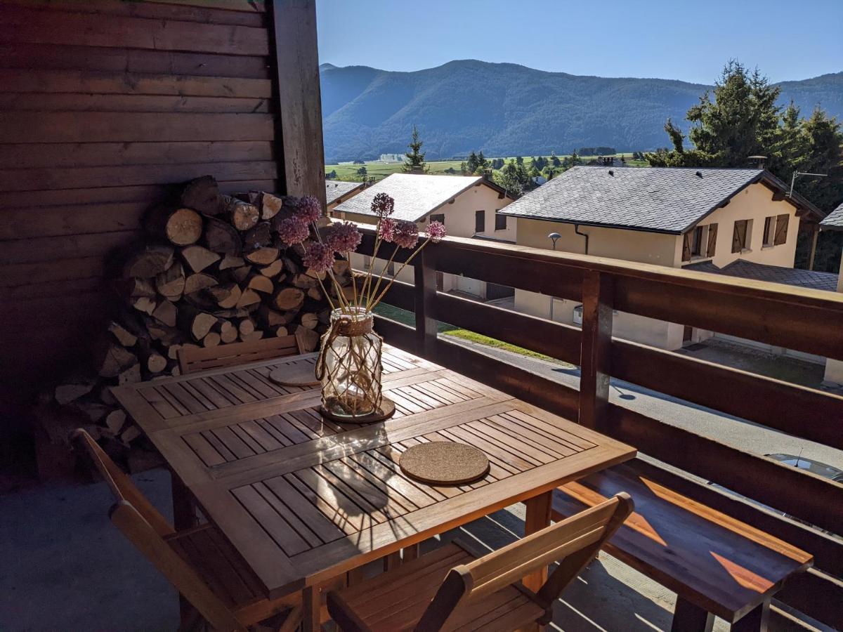 Appartemment Style Chalet Formigueres Bagian luar foto